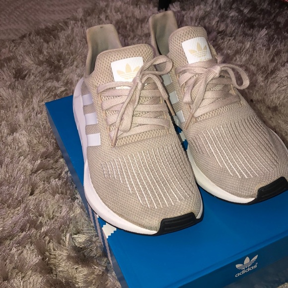 alphabounce cream mahogany